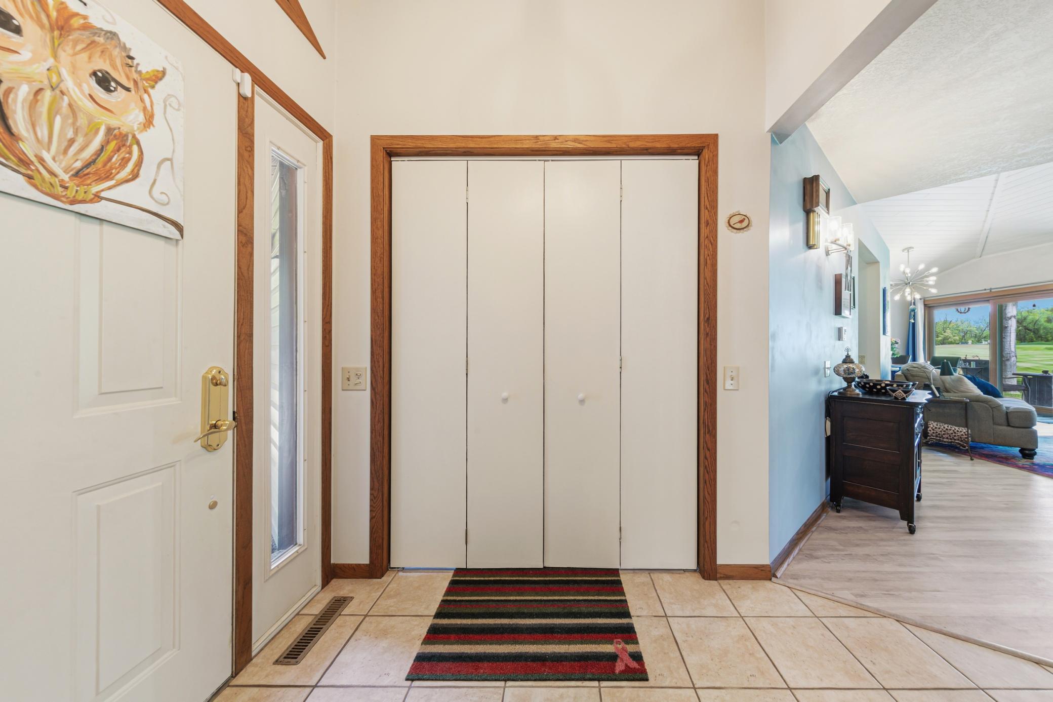 17 foyer.jpg