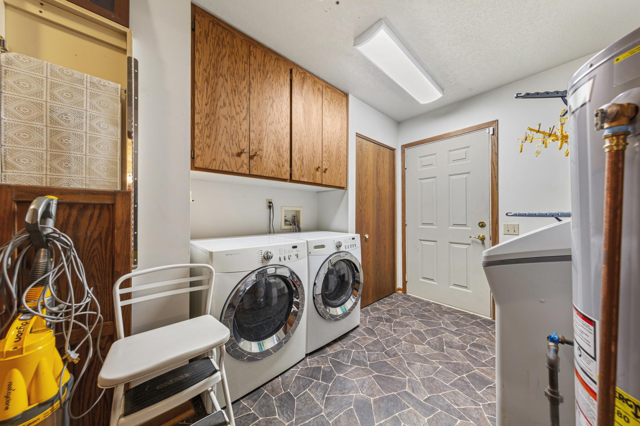 39 laundry.jpg