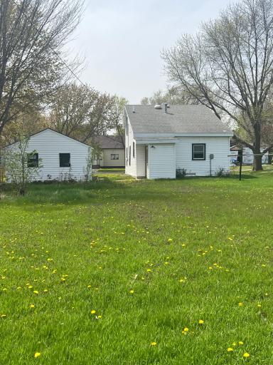 316 Central Avenue, Madison, MN 56256