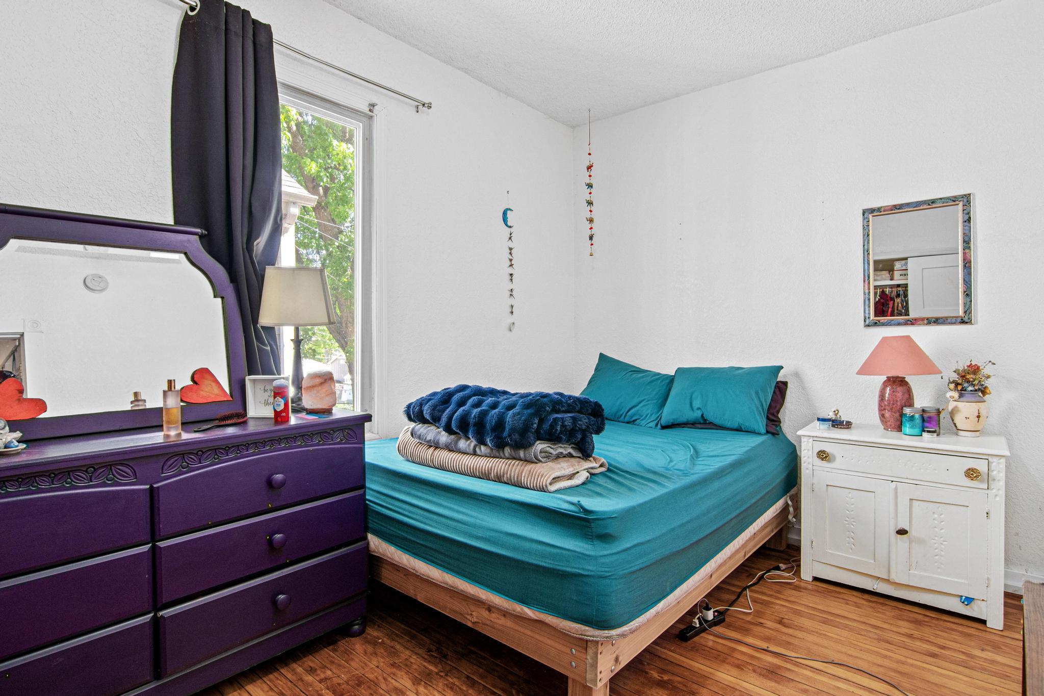 3236 N James Ave, Minneapolis-15.jpg