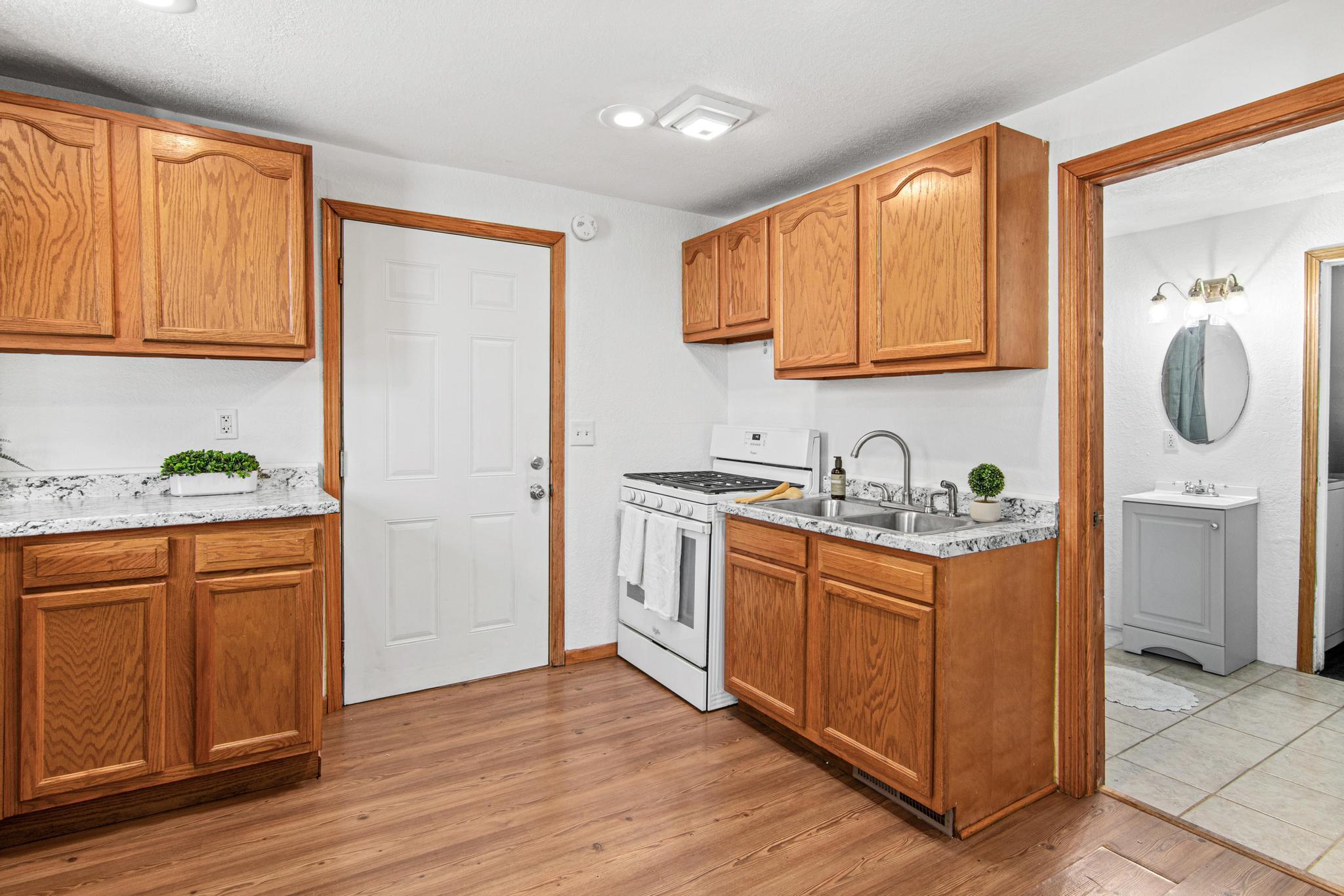 3236 N James Ave, Minneapolis-24.jpg
