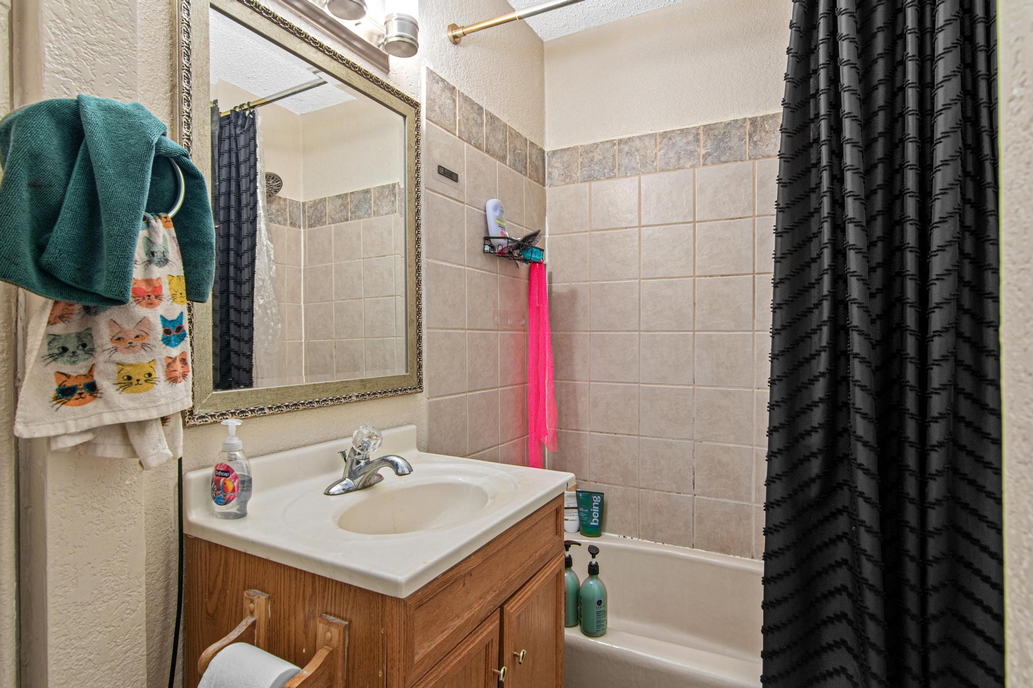 3236 N James Ave, Minneapolis-11.jpg
