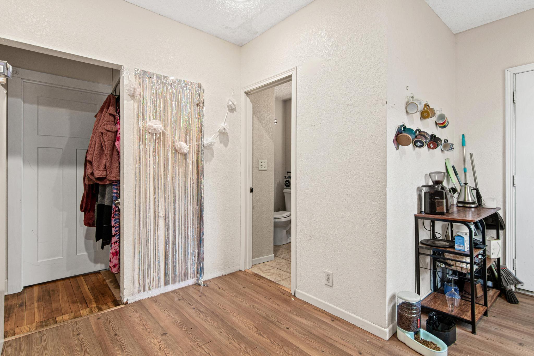 3236 N James Ave, Minneapolis-9.jpg