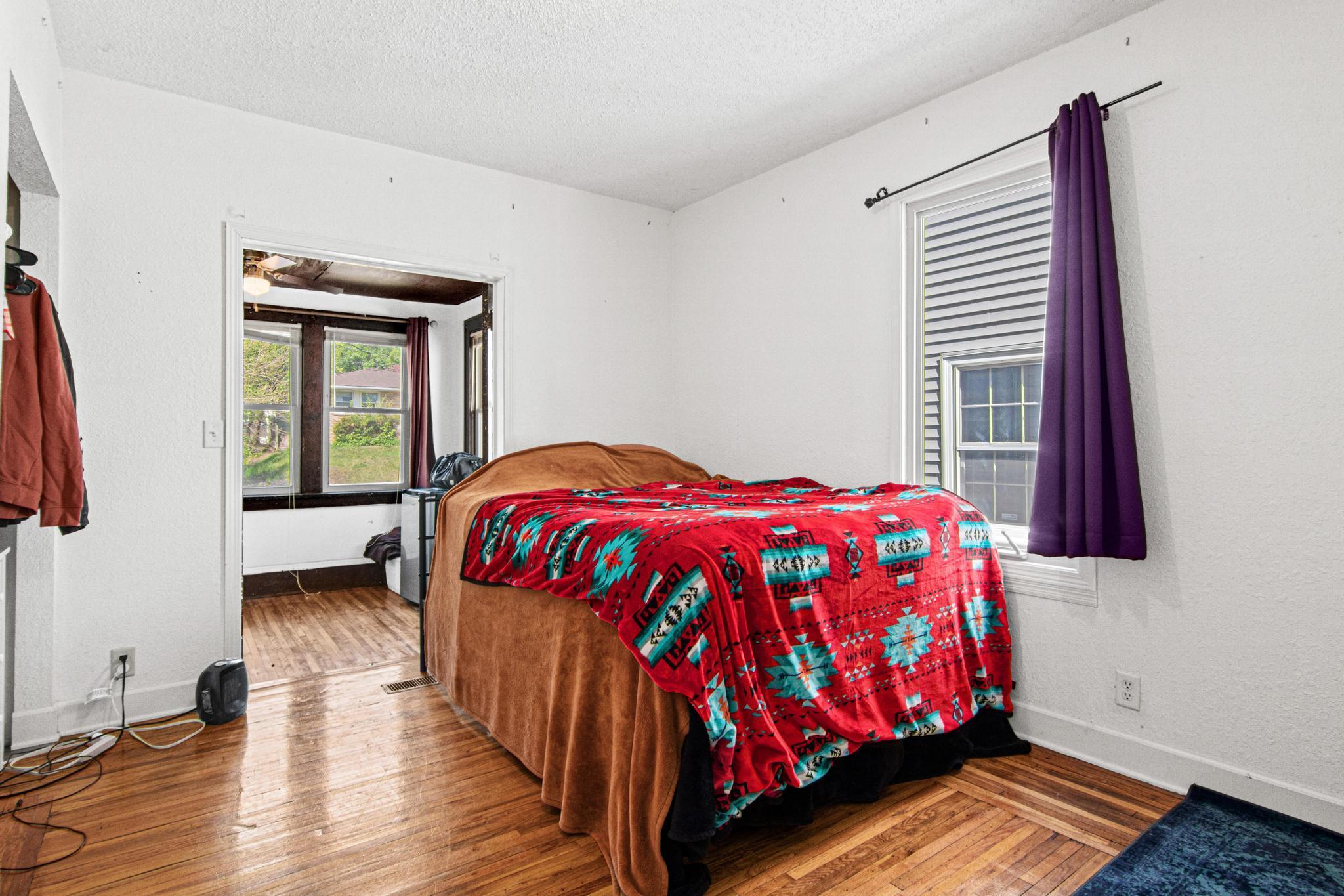 3236 N James Ave, Minneapolis-13.jpg