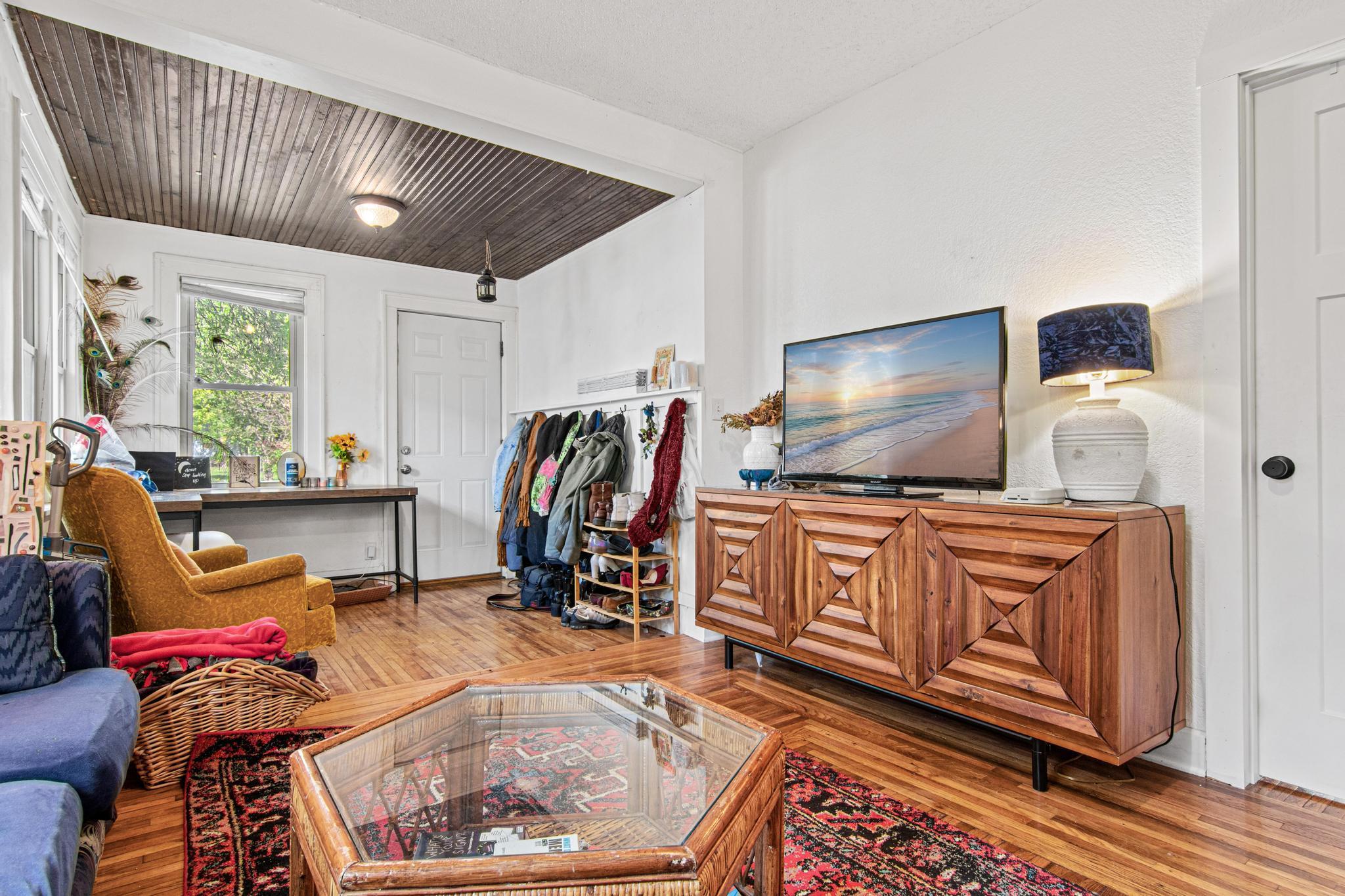 3236 N James Ave, Minneapolis-6.jpg