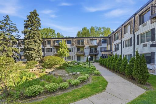 183 Little Canada Road E, 305, Saint Paul, MN 55117