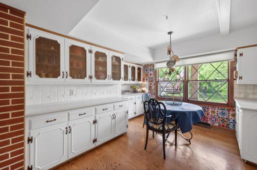 13651 Oakwood Curve, Burnsville, MN 55337