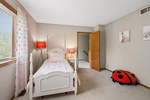 2nd bed room enough size for two twin beds