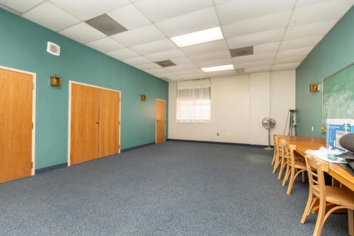 702 10th Street E, Glencoe, MN 55336