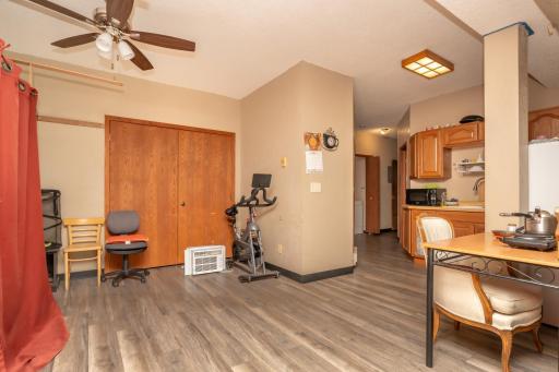 702 10th Street E, Glencoe, MN 55336
