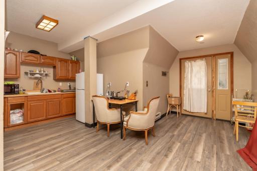 702 10th Street E, Glencoe, MN 55336