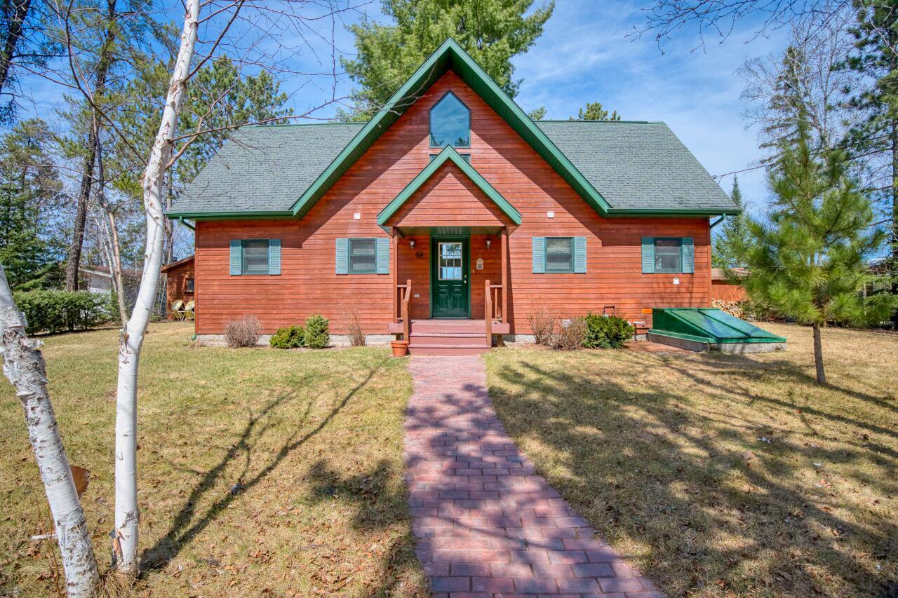 MLS-13079memory-ext1-cabin1.jpg