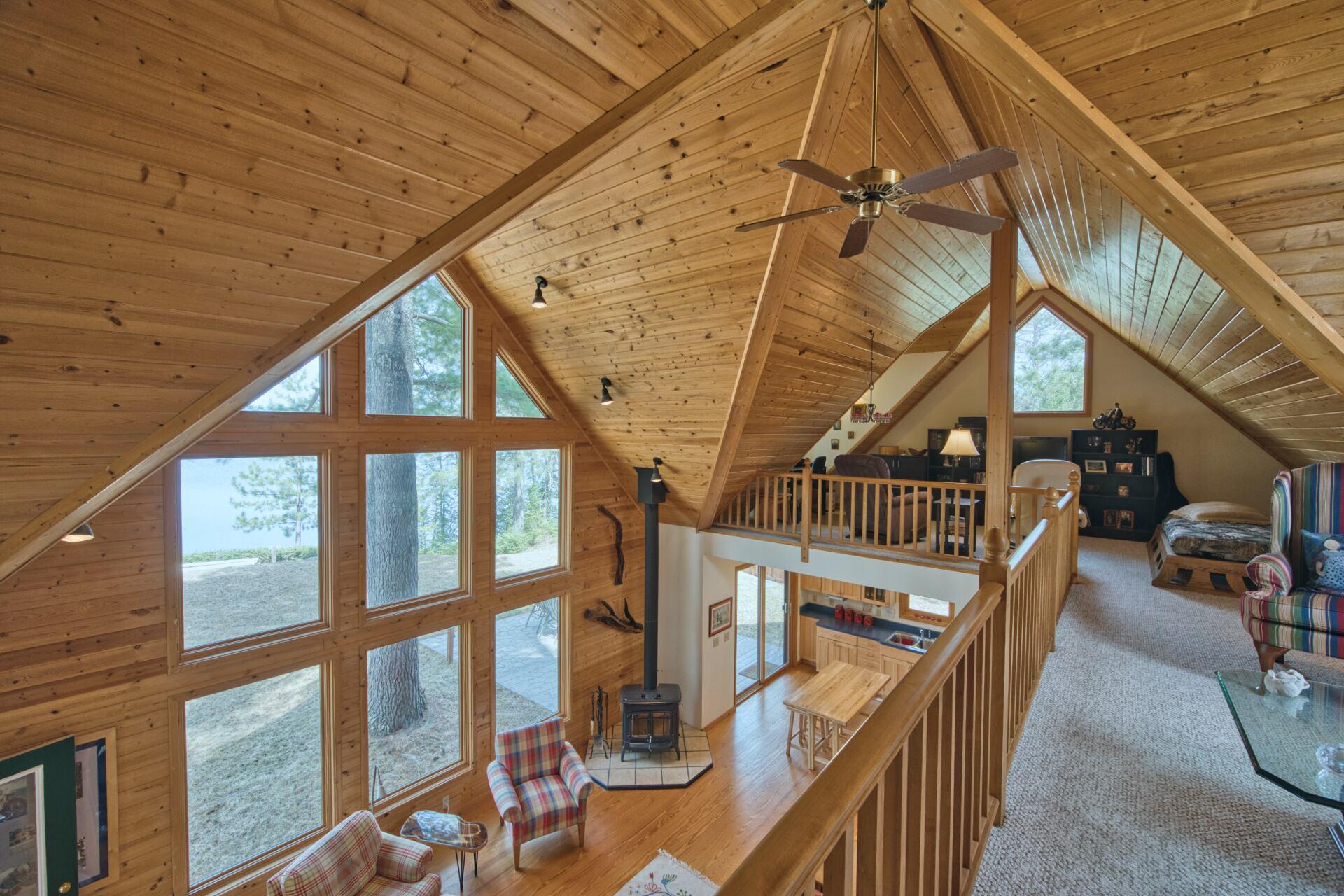 MLS-13079memory-int3-loft1.jpg