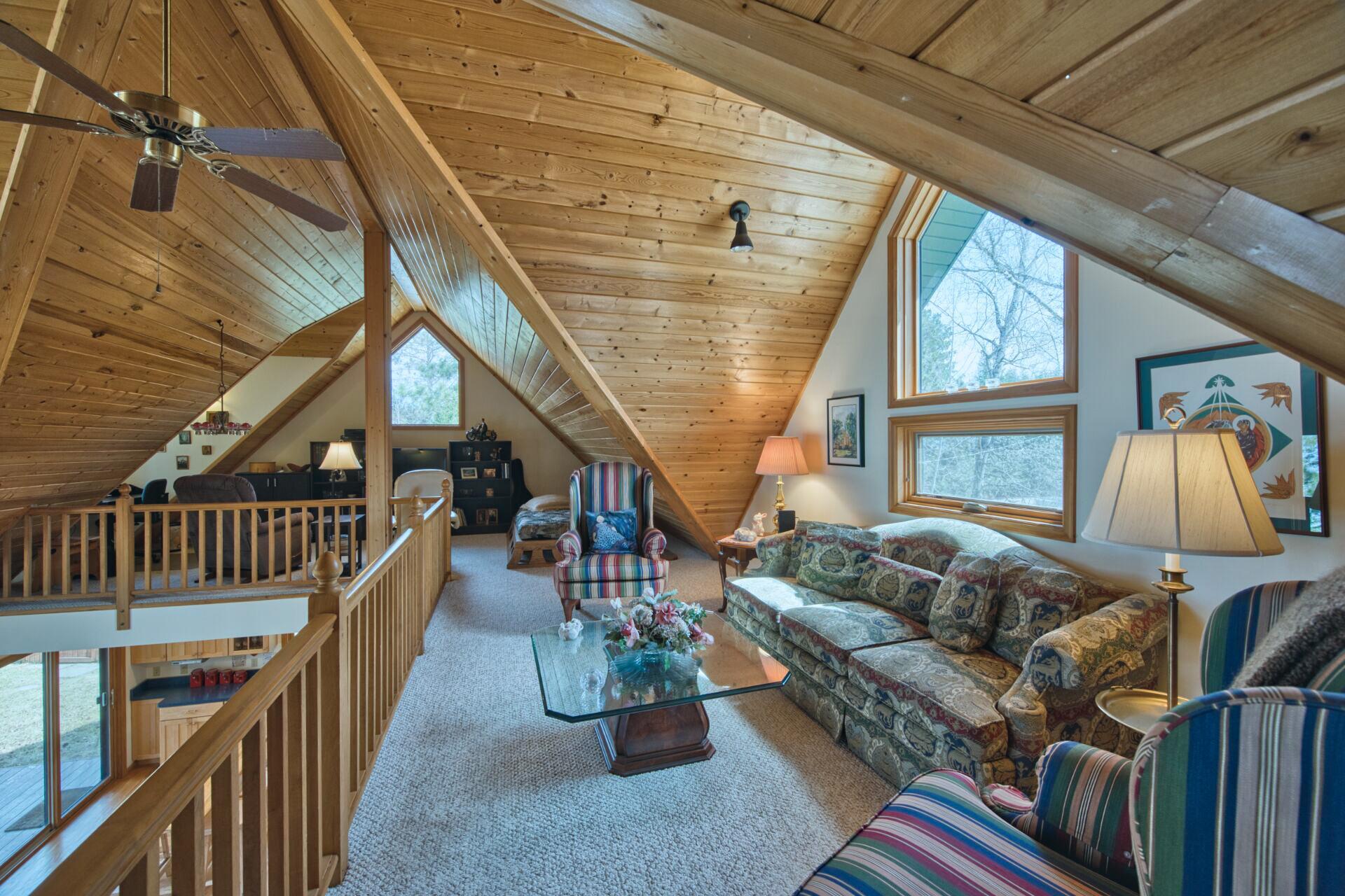 MLS-13079memory-int3-loft2.jpg