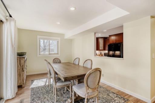 6220 Sandpiper Court, Edina, MN 55436
