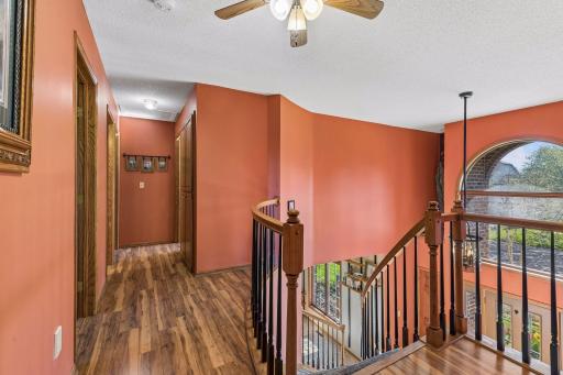 3915 Urbandale Lane N, Plymouth, MN 55446
