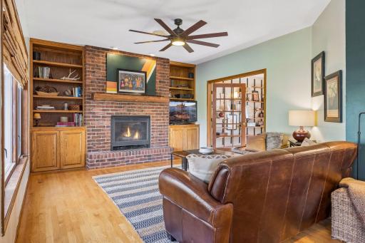3915 Urbandale Lane N, Plymouth, MN 55446