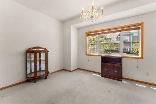 21 River Bend Place, Chaska, MN 55318