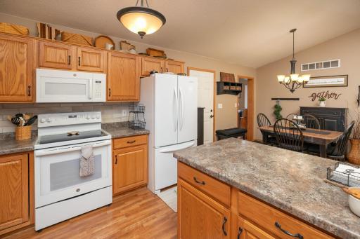 217 Clubhouse Drive NE, Stewartville, MN 55976