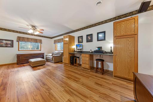 2570 Fox Hollow Lane, Owatonna, MN 55060