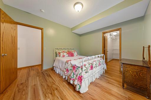 2570 Fox Hollow Lane, Owatonna, MN 55060