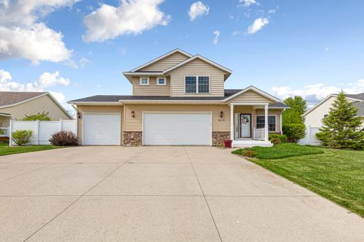 2570 Fox Hollow Lane, Owatonna, MN 55060