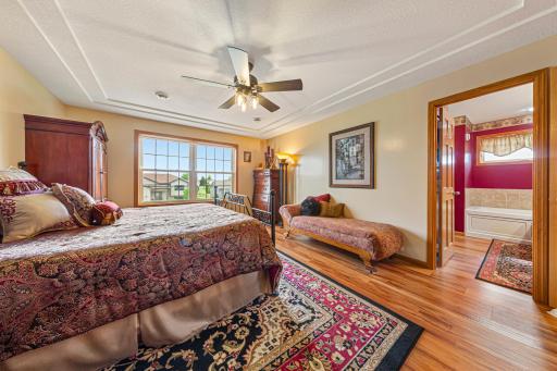 2570 Fox Hollow Lane, Owatonna, MN 55060