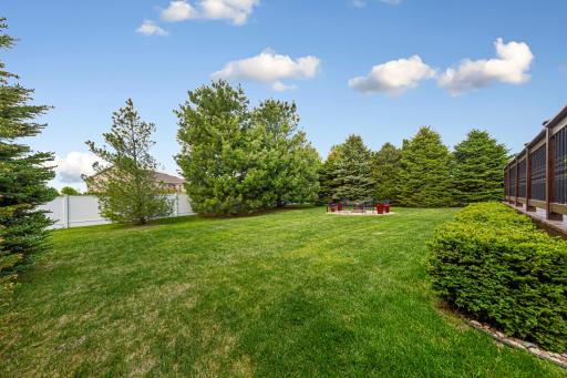2570 Fox Hollow Lane, Owatonna, MN 55060