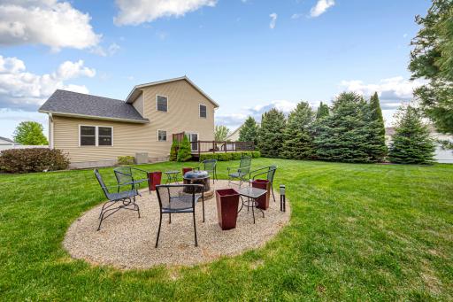 2570 Fox Hollow Lane, Owatonna, MN 55060