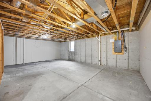 4257 Estate Drive S, Fargo, ND 58104