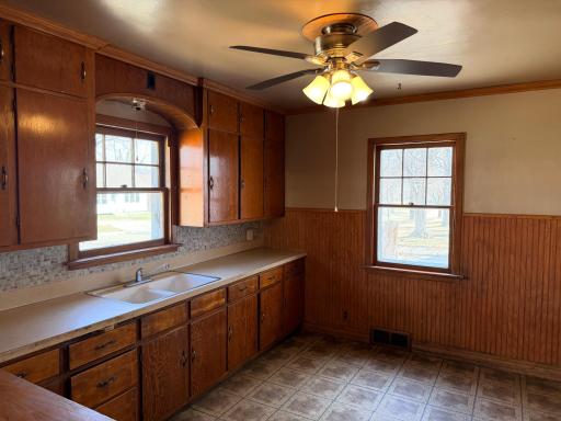 816 Clausen Avenue, Albert Lea, MN 56007