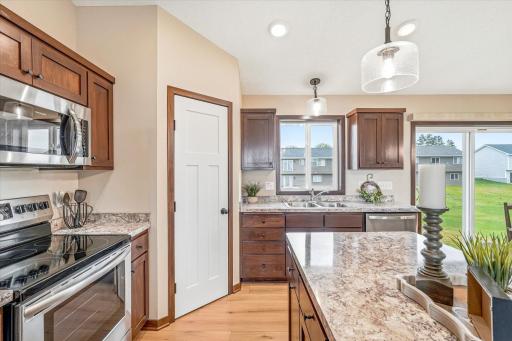 422 Bluebird Drive NW, Isanti, MN 55040
