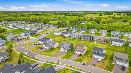 422 Bluebird Drive NW, Isanti, MN 55040