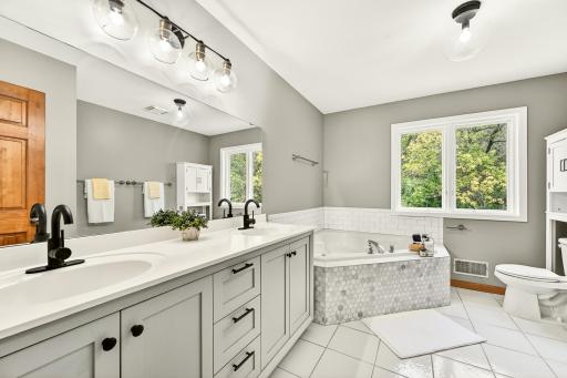 1101 Northway Lane NE, Rochester, MN 55906