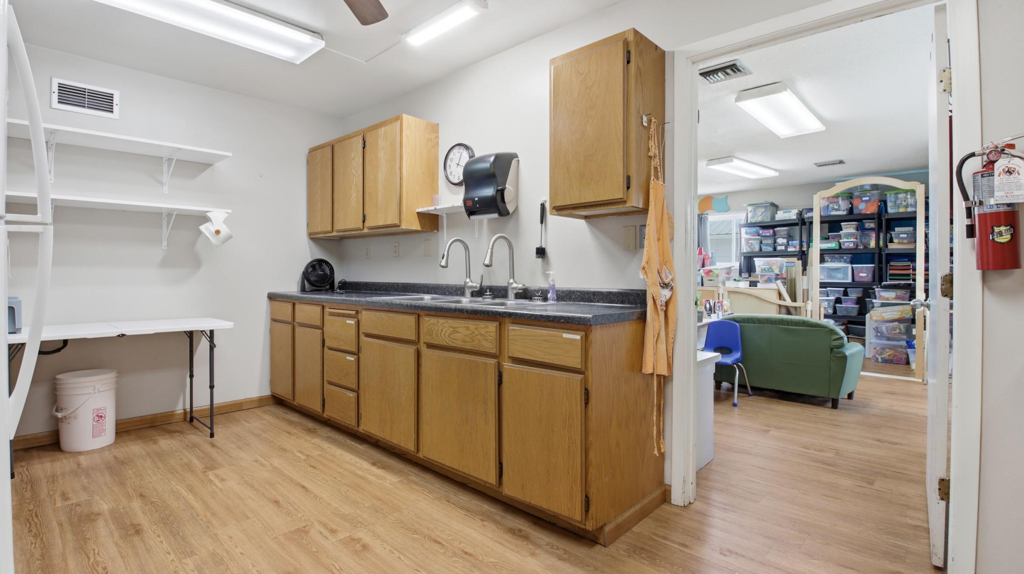 35_307 birch ave-29.jpg