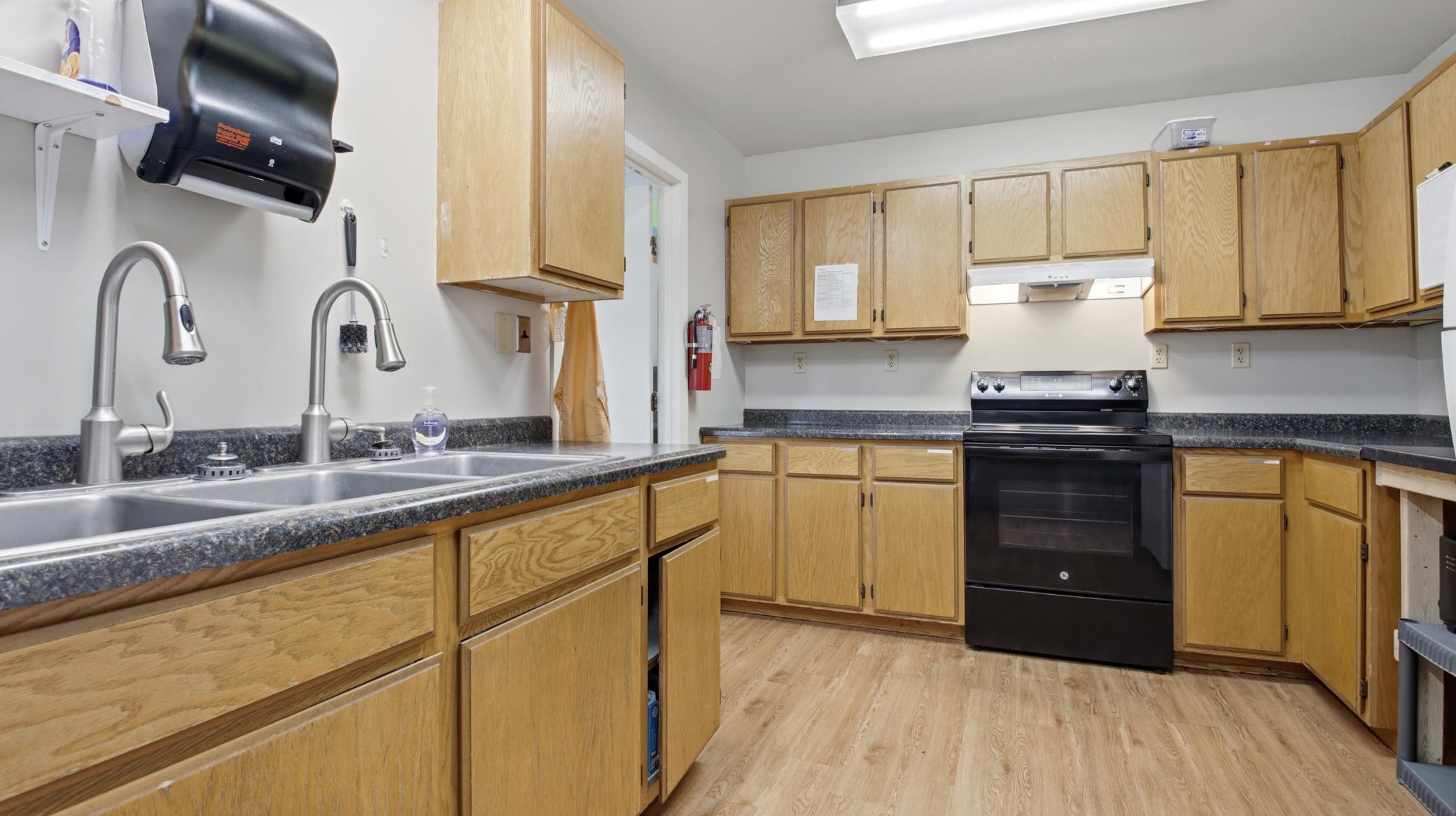 19_307 birch ave-13.jpg