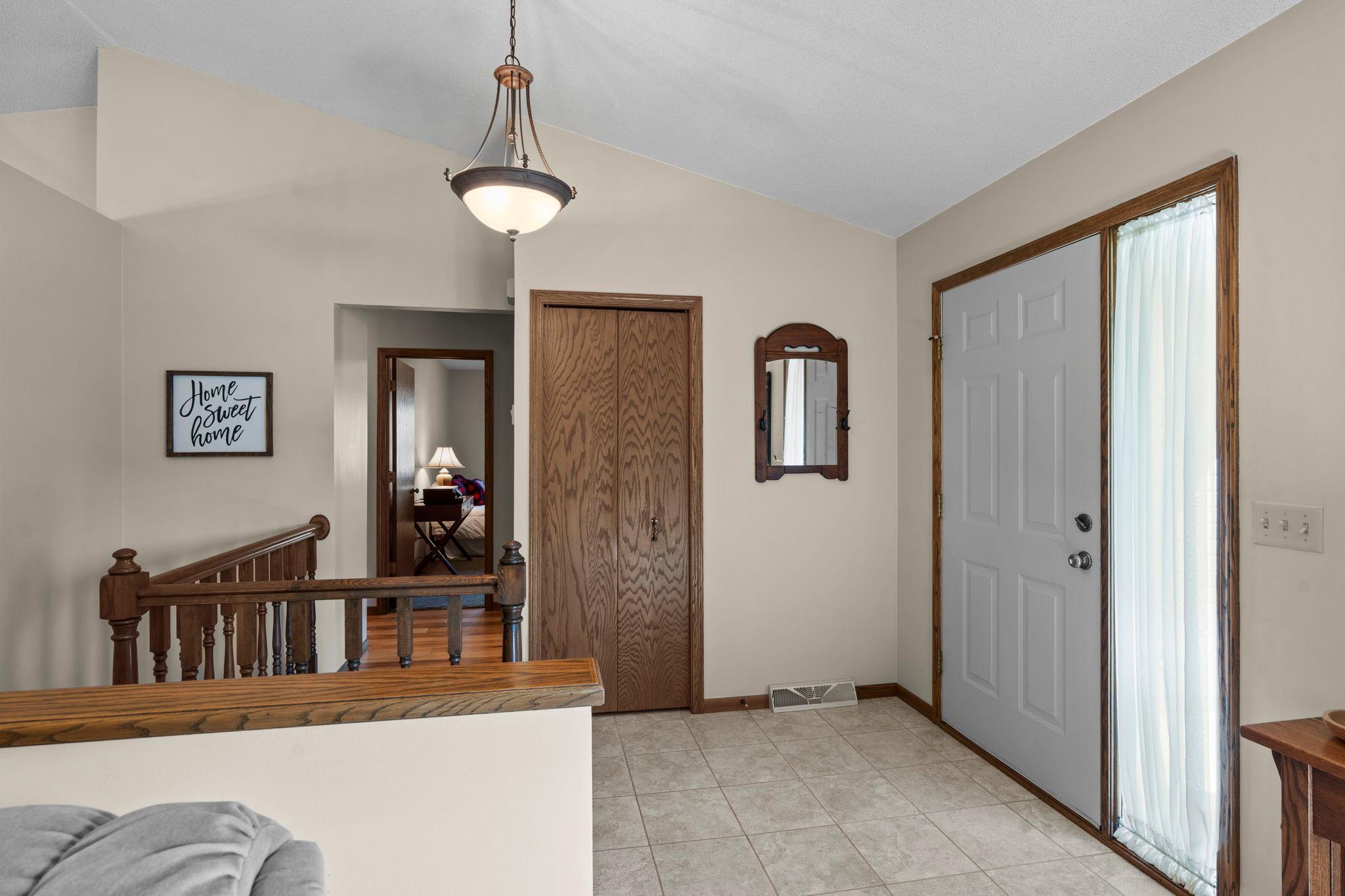 12-web-or-mls-1286 Limestone Dr-126.jpg