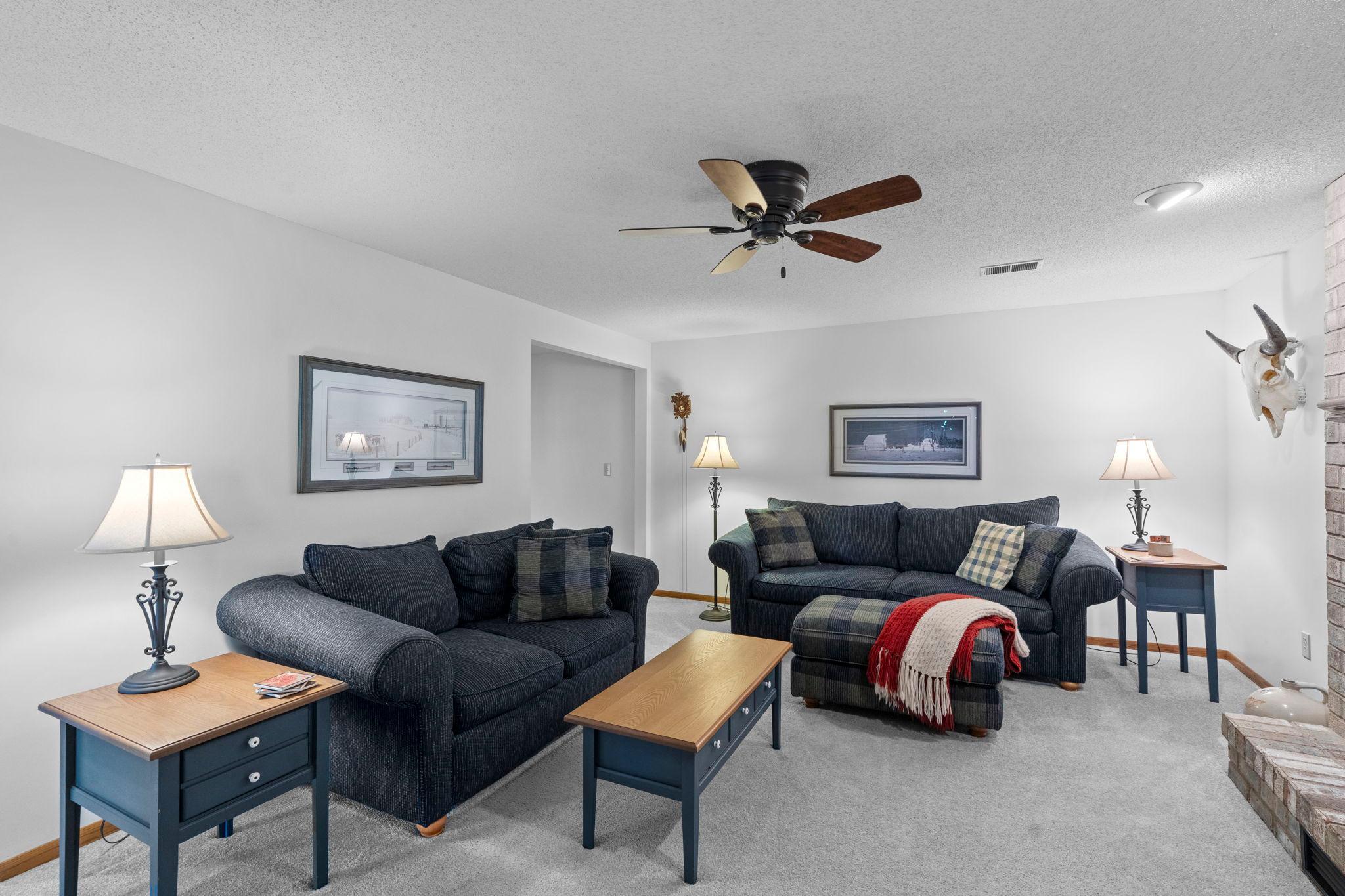 47-web-or-mls-1286 Limestone Dr-341.jpg