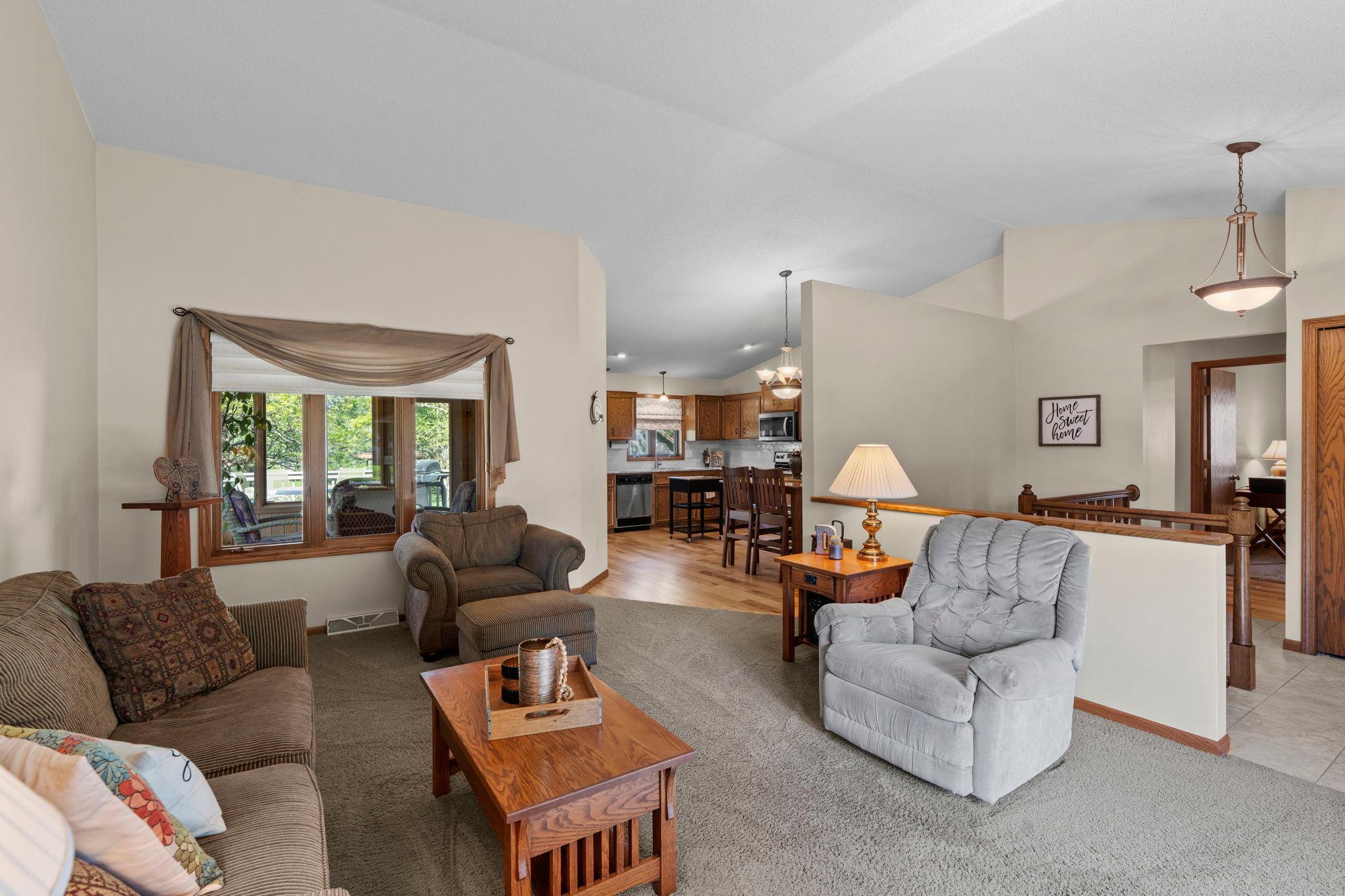 20-web-or-mls-1286 Limestone Dr-156.jpg