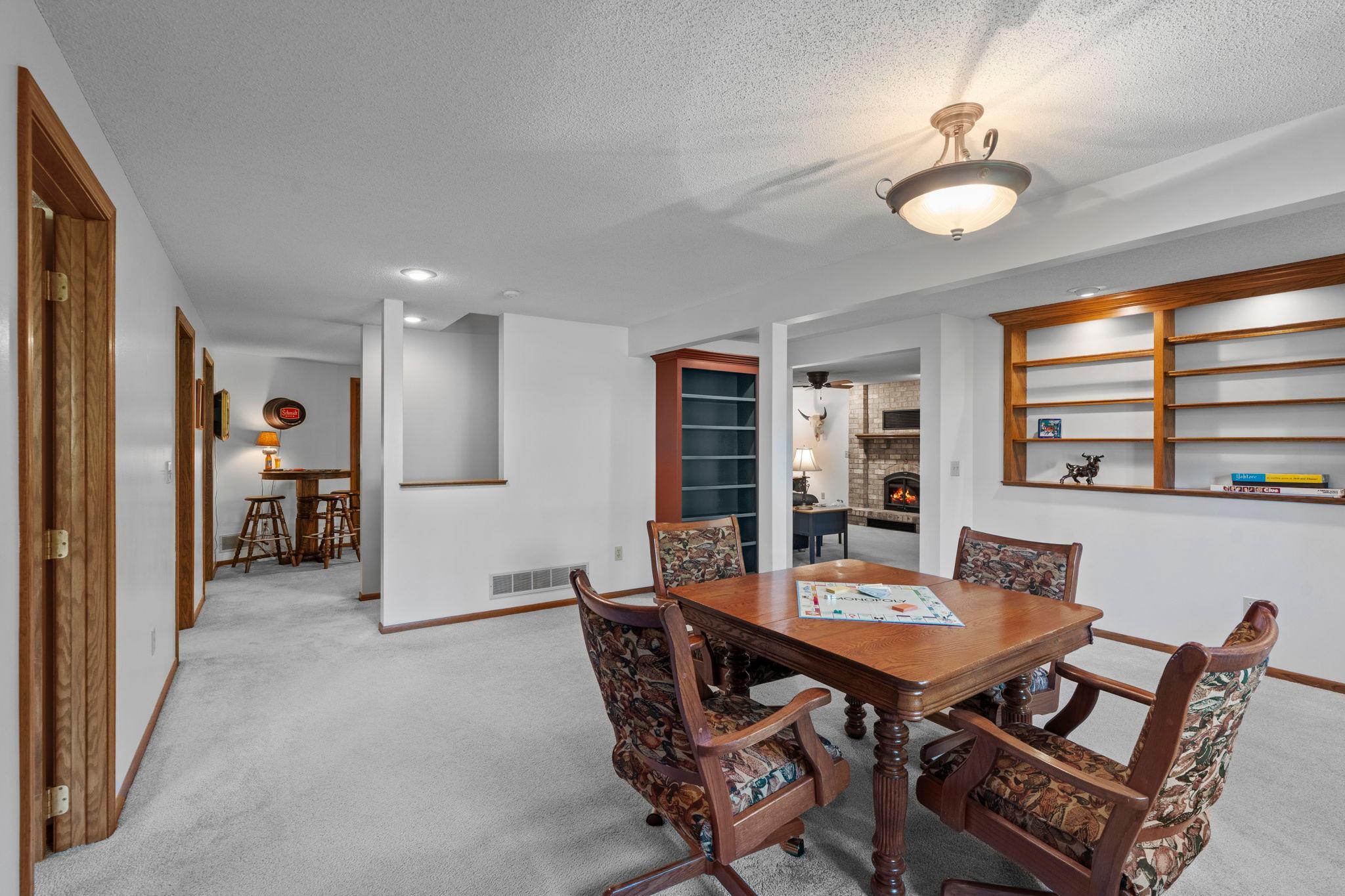 55-web-or-mls-1286 Limestone Dr-316.jpg