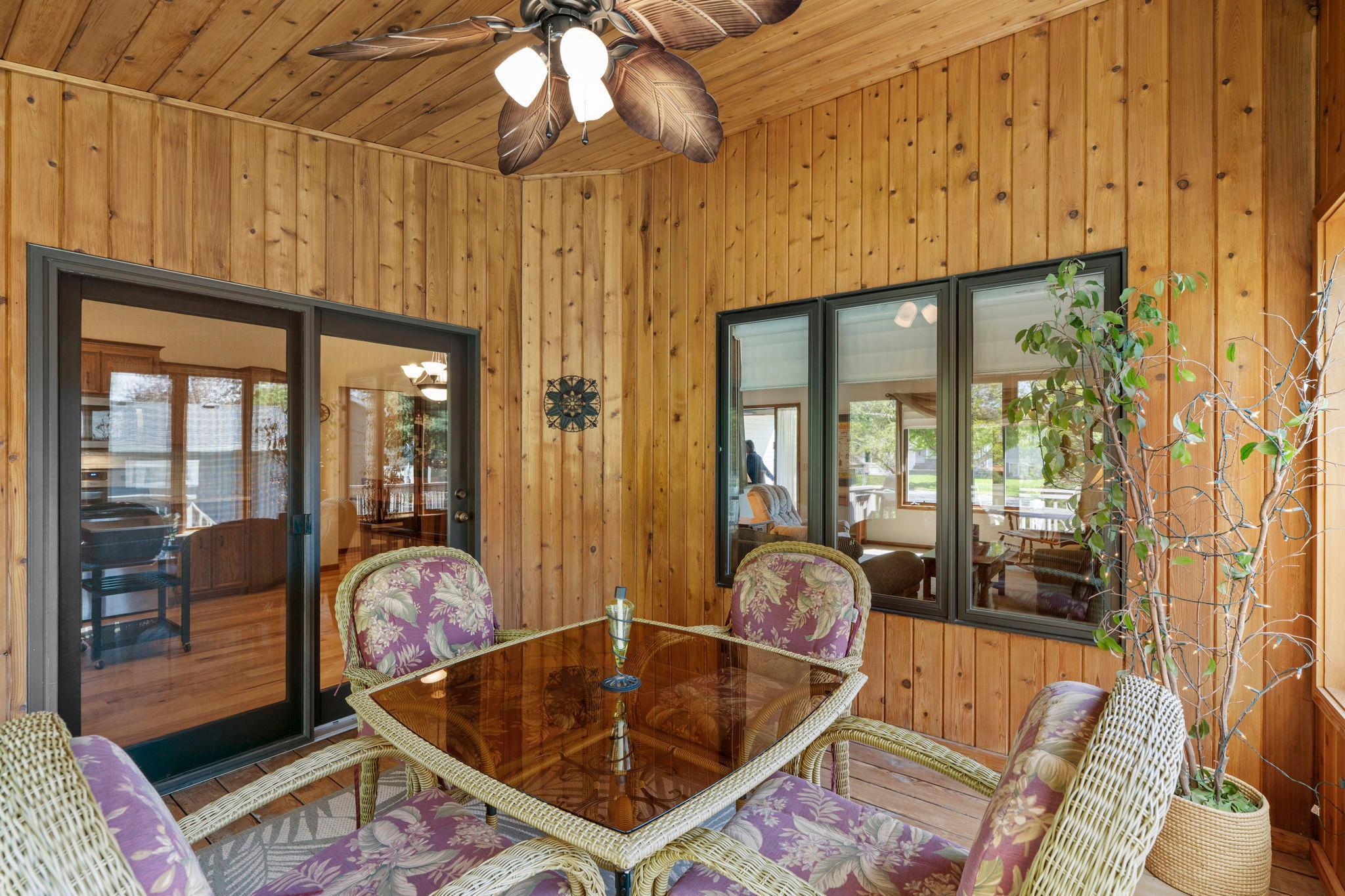 30-web-or-mls-1286 Limestone Dr-206.jpg