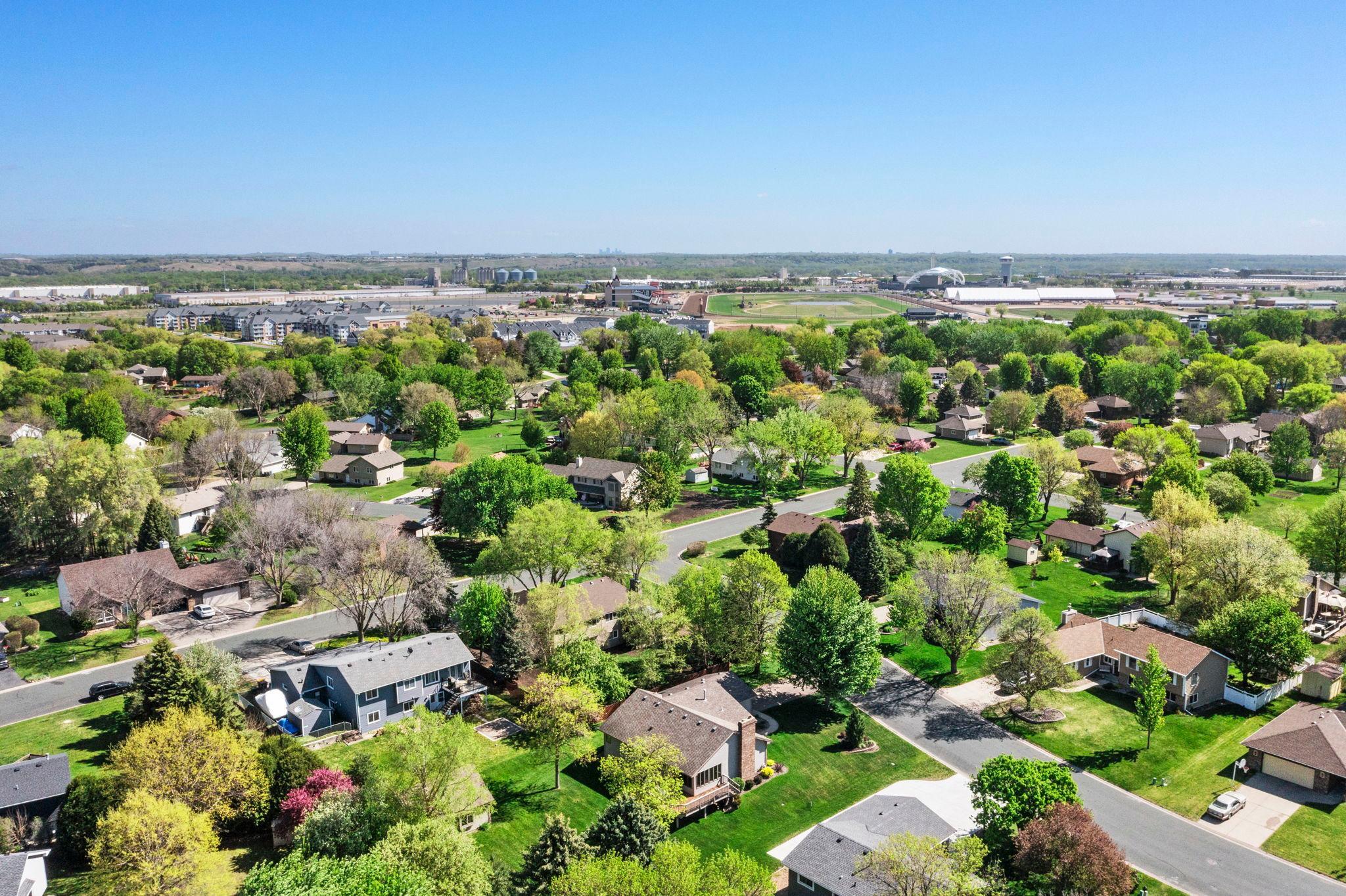 3-web-or-mls-1286 Limestone Dr-19.jpg