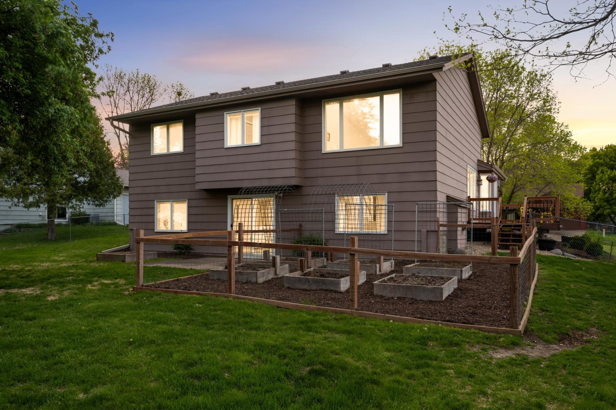 Amazing backyard garden thoughtfully designed for growing your own fresh vegetables, herbs, and flowers while creating a peaceful outdoor retreat.