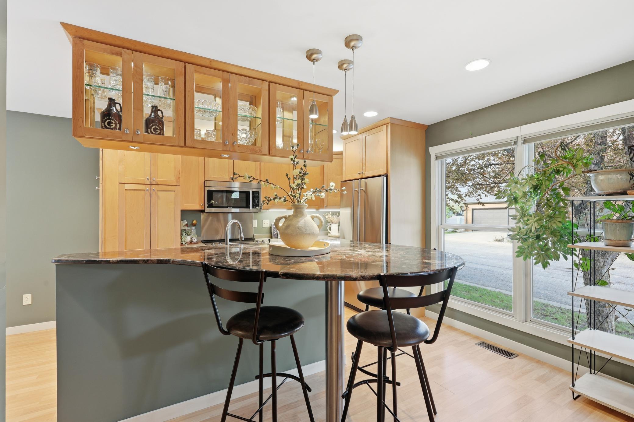 Granite breakfast bar