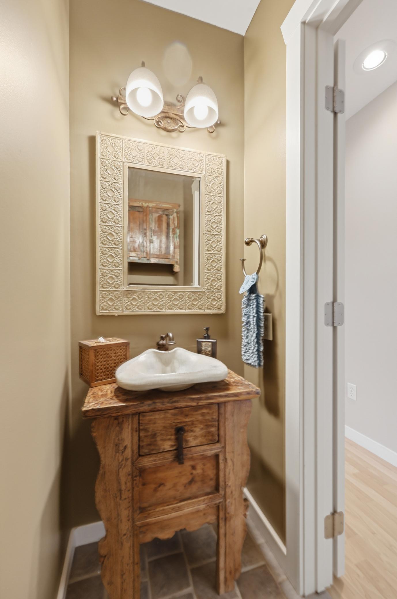 1/2 bath on main