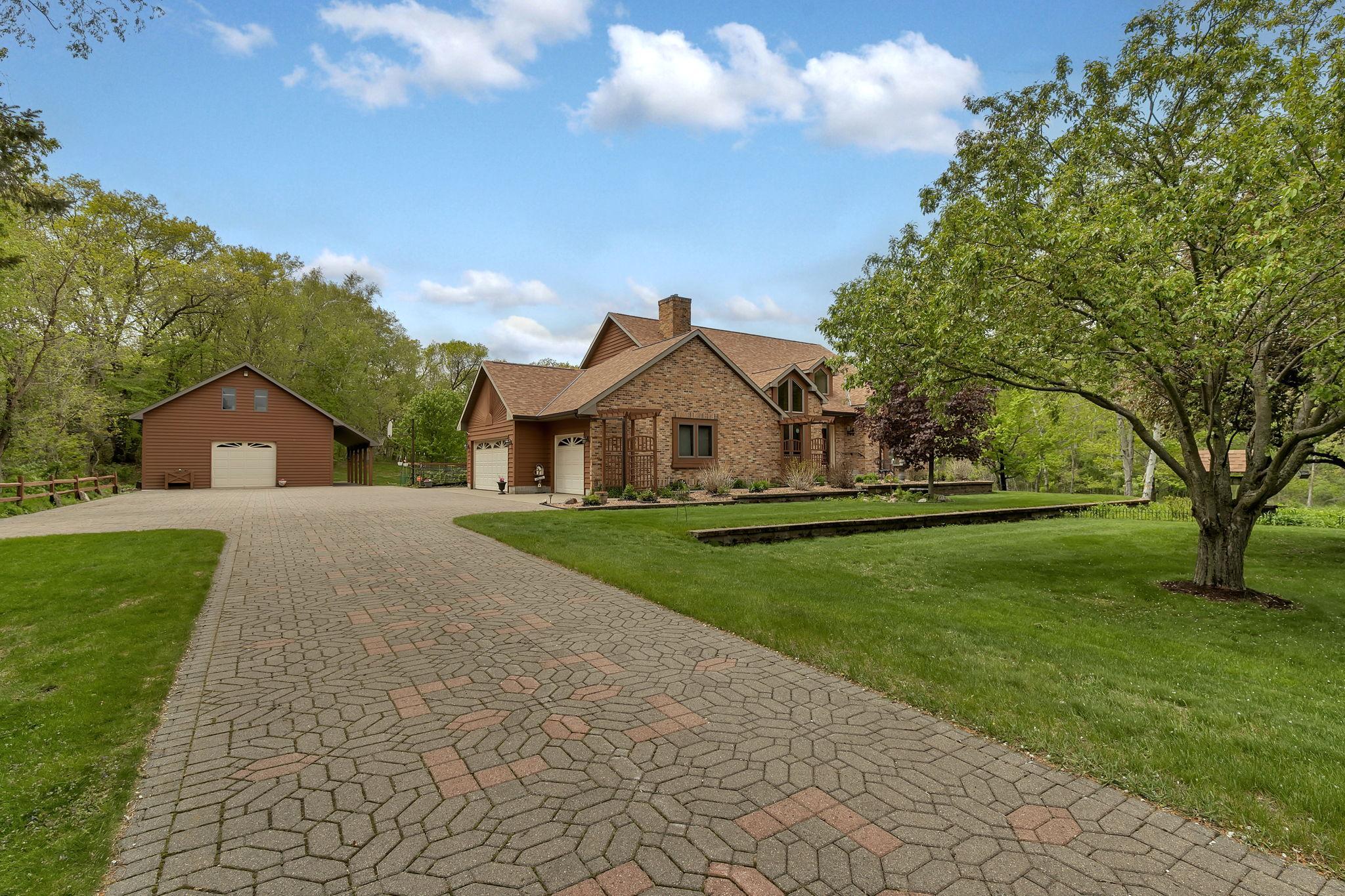 cobblestone driveway with off street parking