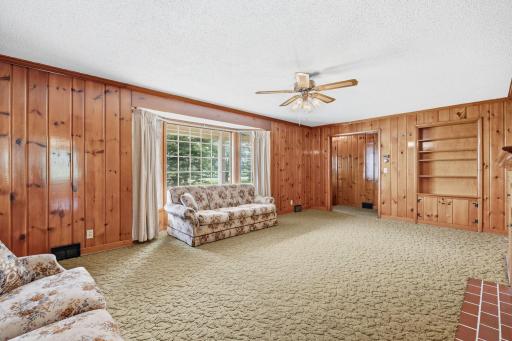 8508 Dairy Avenue, Glencoe, MN 55336