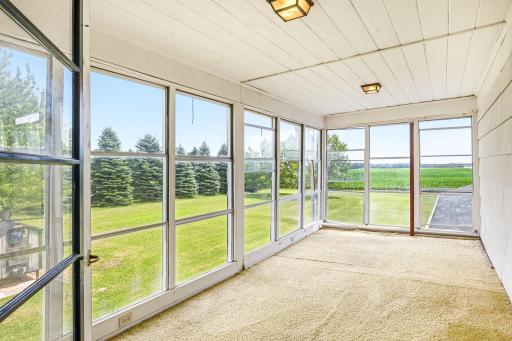 8508 Dairy Avenue, Glencoe, MN 55336