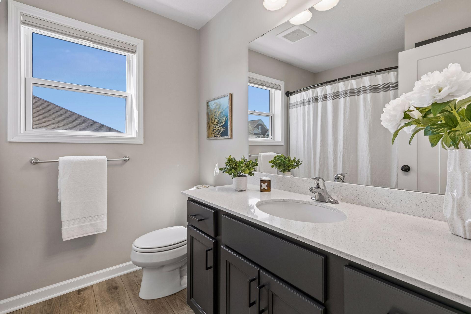 Upper level full bath