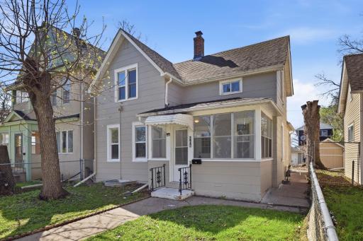 864 Sims Avenue, Saint Paul, MN 55106